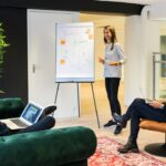 jak wdrożyć sztuczną inteligencję w sprzedaży