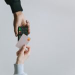 dlaczego mam niemieckie reklamy na YouTube