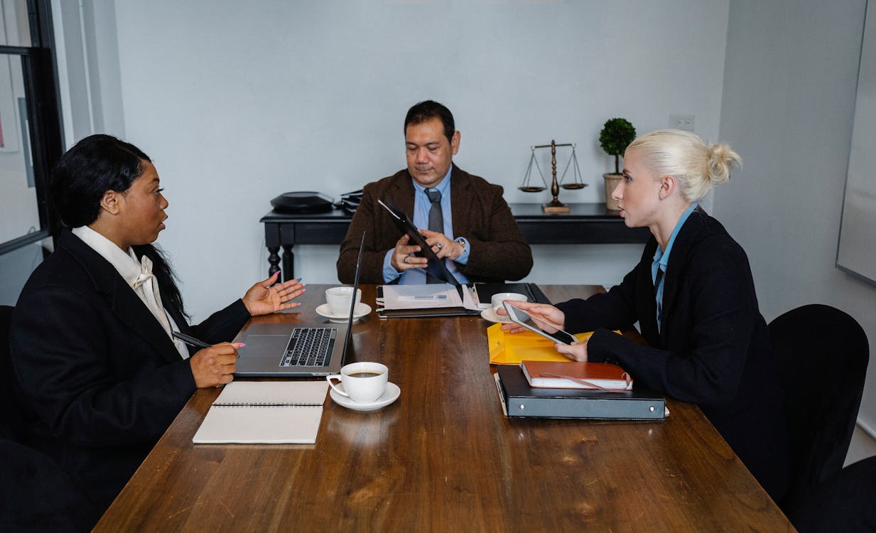 Kontakt z nieznajomym na LinkedIn